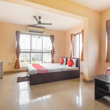 Oyo 8125 Orchid Inn โกลกาตา ภายนอก รูปภาพ