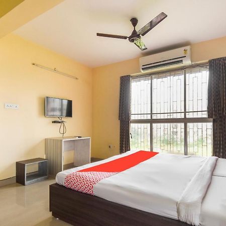 Oyo 8125 Orchid Inn โกลกาตา ภายนอก รูปภาพ