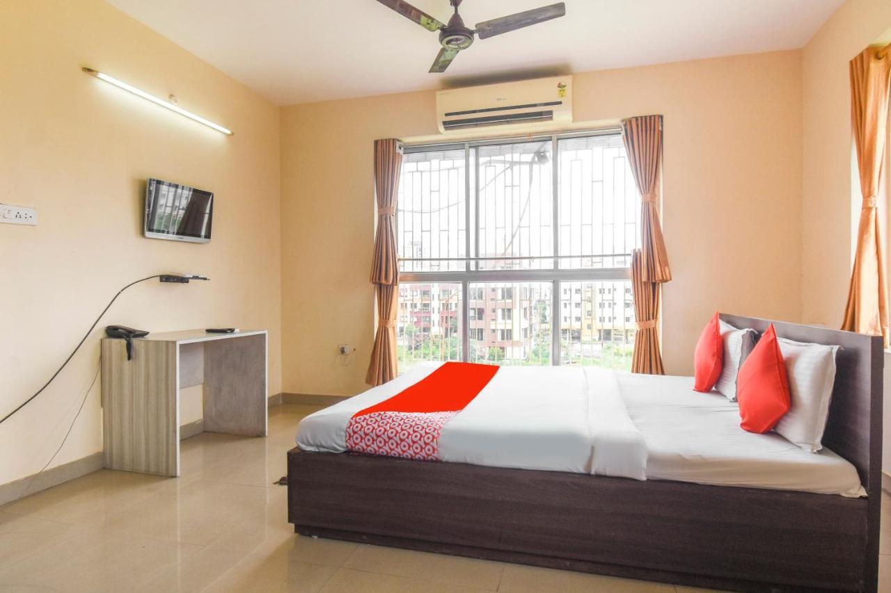 Oyo 8125 Orchid Inn โกลกาตา ภายนอก รูปภาพ