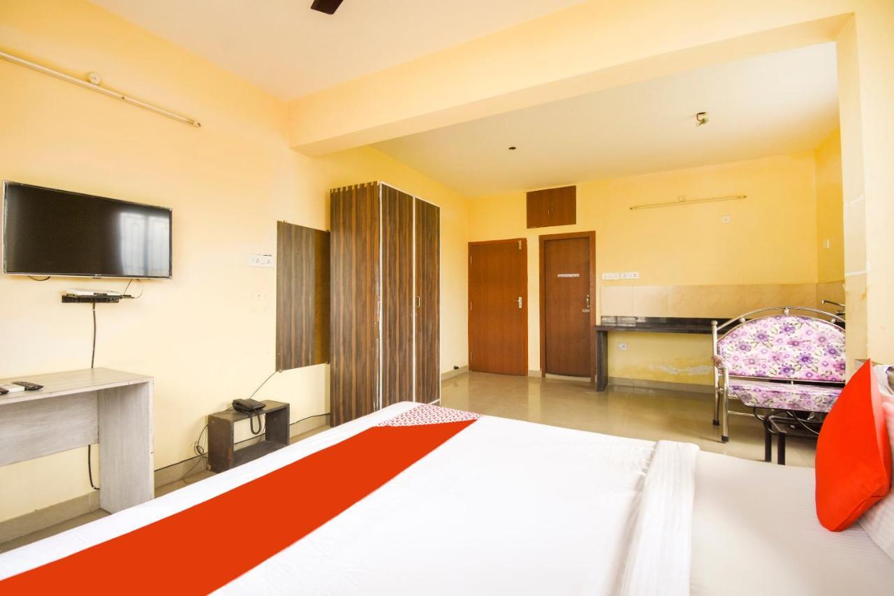 Oyo 8125 Orchid Inn โกลกาตา ภายนอก รูปภาพ