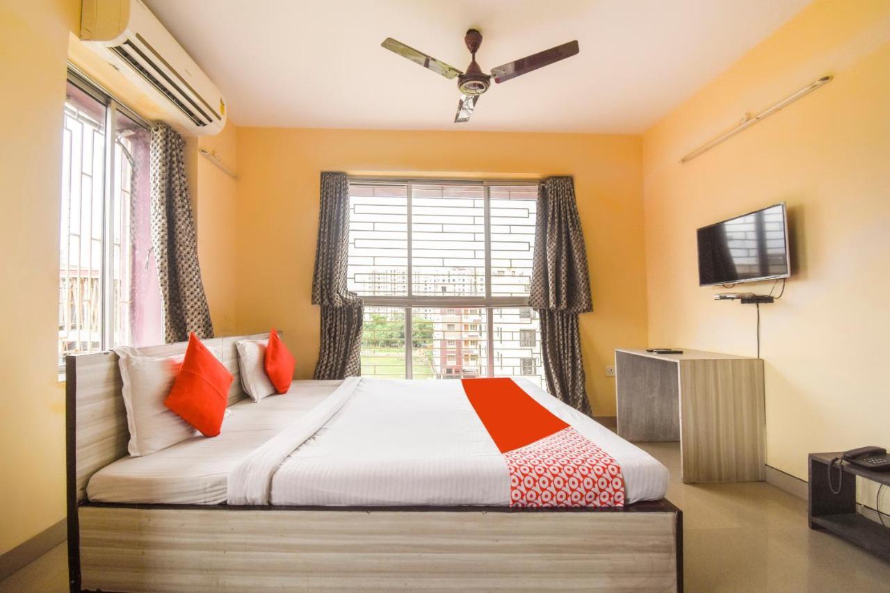 Oyo 8125 Orchid Inn โกลกาตา ภายนอก รูปภาพ