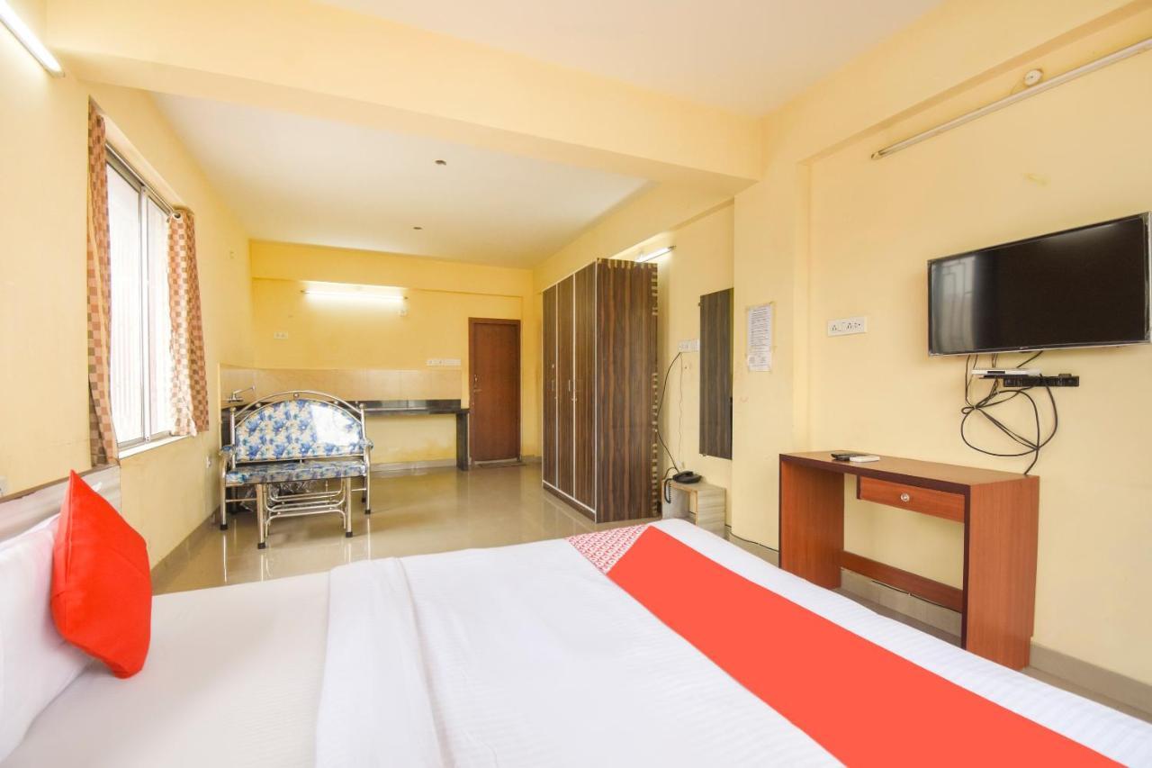 Oyo 8125 Orchid Inn โกลกาตา ภายนอก รูปภาพ